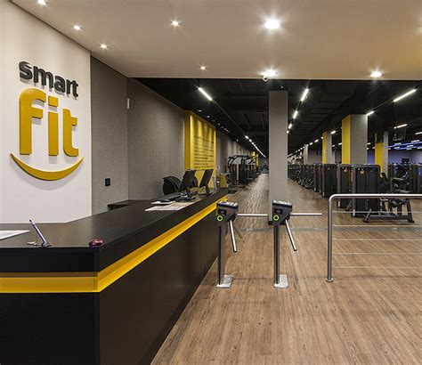 academia smart fit|smart fit tem diária.